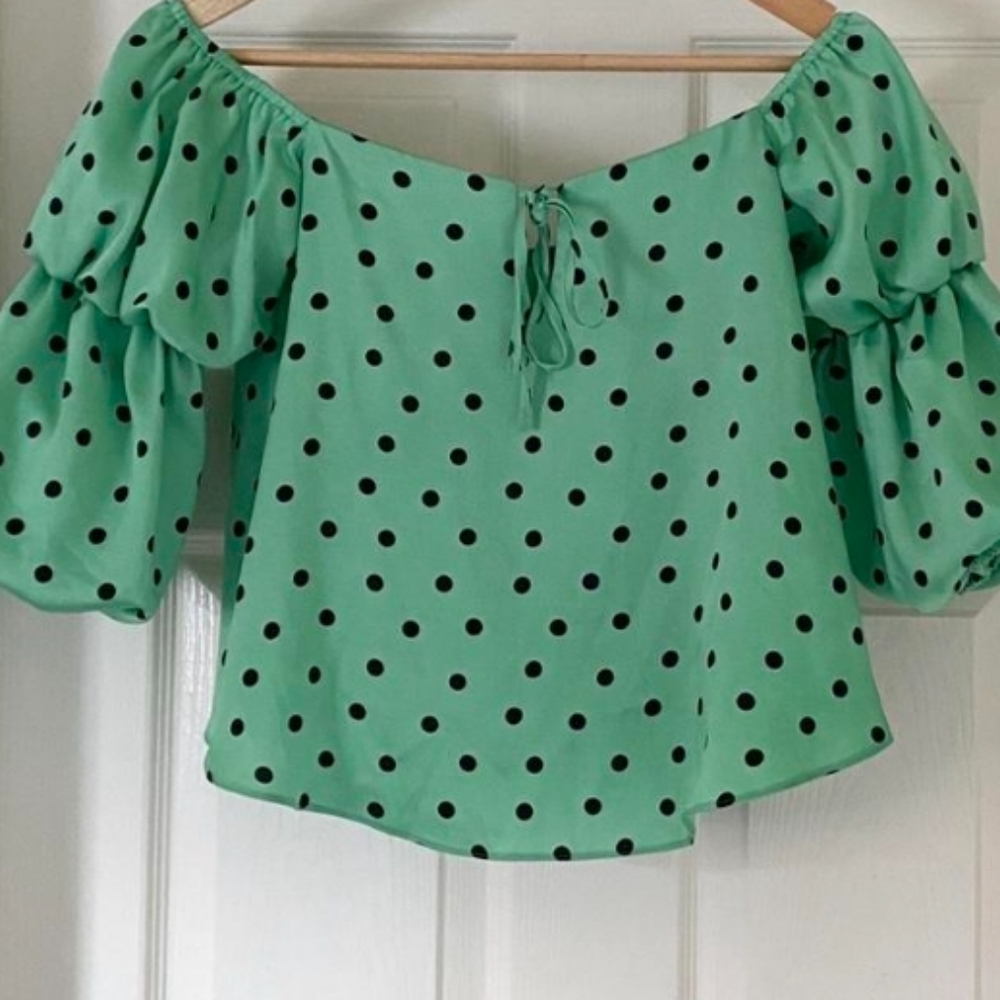 River Island Silky On Off Shoulder Green Black Top. Size 8